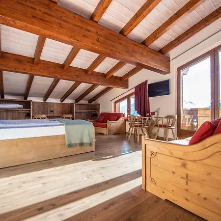Alpino Bivio Hotel 3*