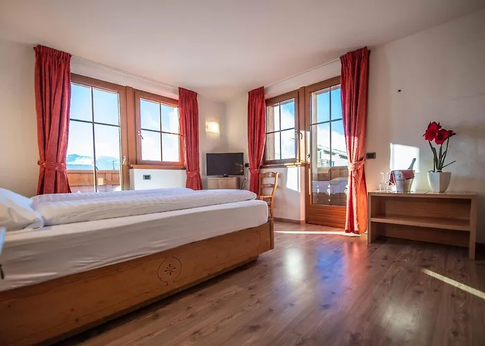 Alpino Bivio Hotel