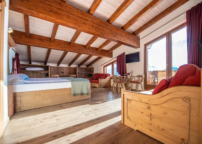 Alpino Bivio Hotel 3*